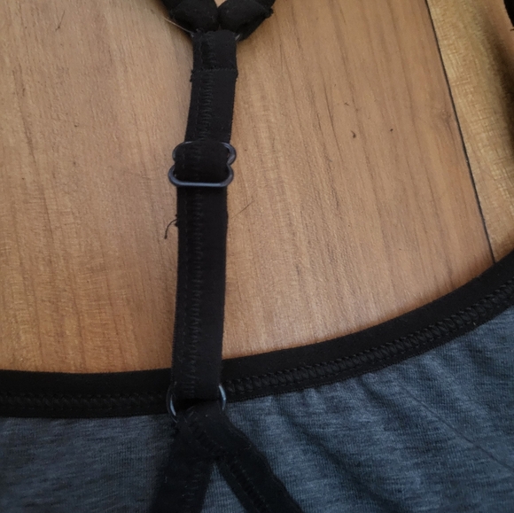 Nike Bra Women MEDIUM SILVER White Pull On Yoga Workout Sports Bra Casual Ladies - Picture 3 of 10